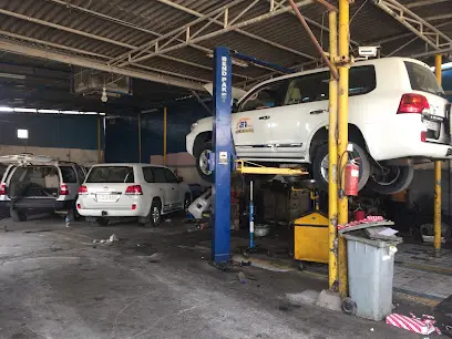 Al tarfana auto maintenance sh ترتيب اوف رود workshop